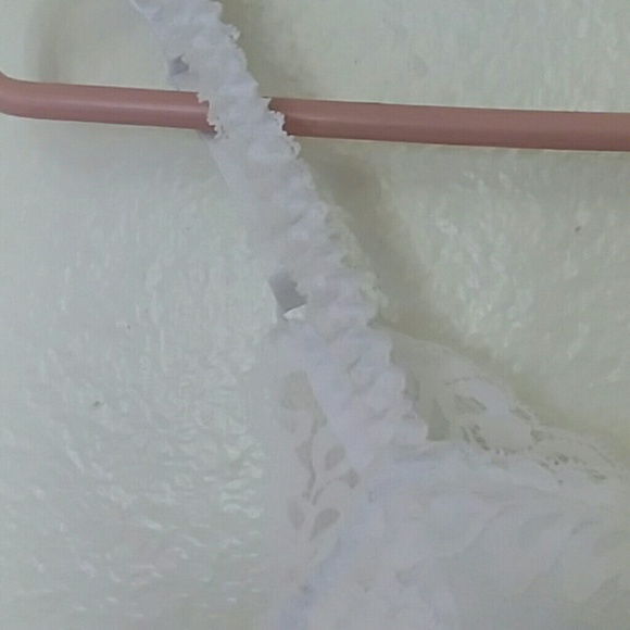 bra - Picture 4 of 4